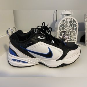 Gently Used Nike Air Monarchs Men Size 11.5